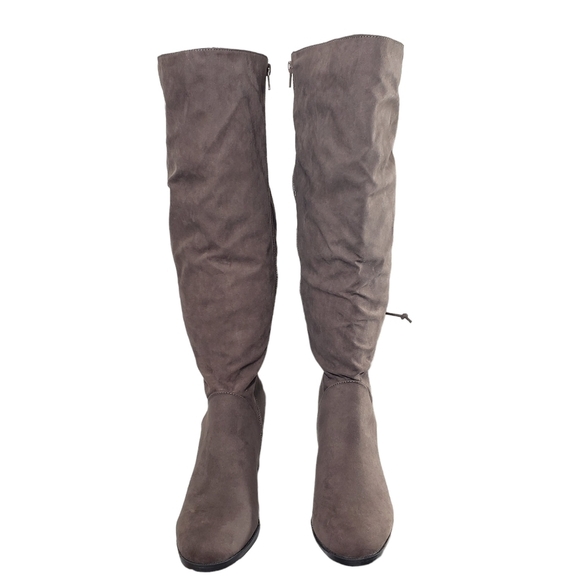 Journee Collection Taupe Faux Suede Pull-on Slouch Block Heel Boots Sz 9 - Picture 3 of 11